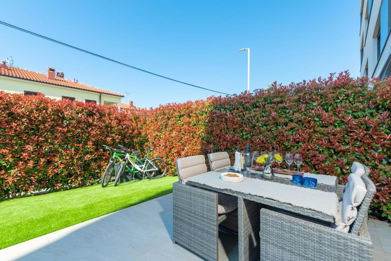 Luxury New Apartment With Private Garden Near The Beach! Porec Ngoại thất bức ảnh