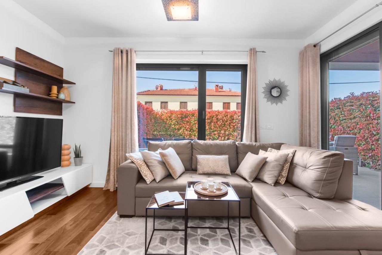 Luxury New Apartment With Private Garden Near The Beach! Porec Ngoại thất bức ảnh